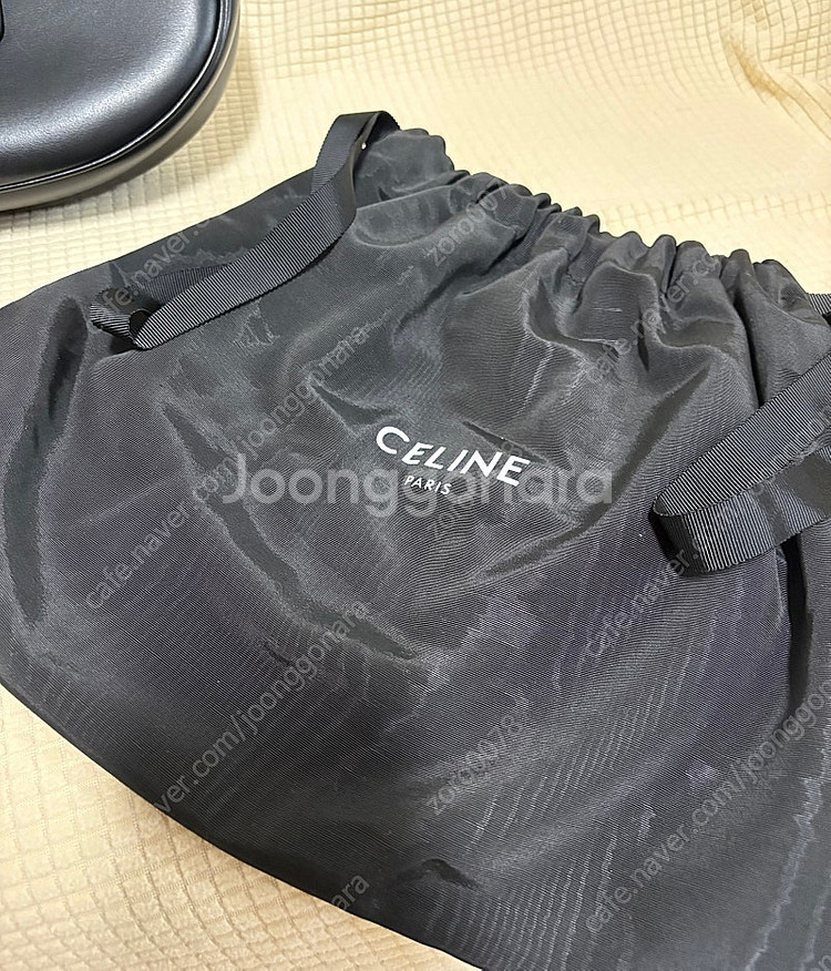 셀린느 트리옹프 아바백 블랙--9