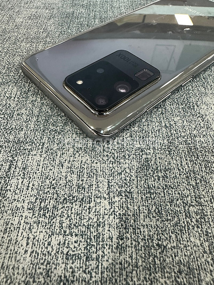 갤럭시S20울트라 256기가 블랙색상 파손없는 상태좋은 단말기 14만원 판매해요--5