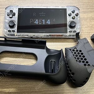 레트로이드 포켓 4 프로 + 그립 + 64GB SD 안드로이드 레트로 게임기