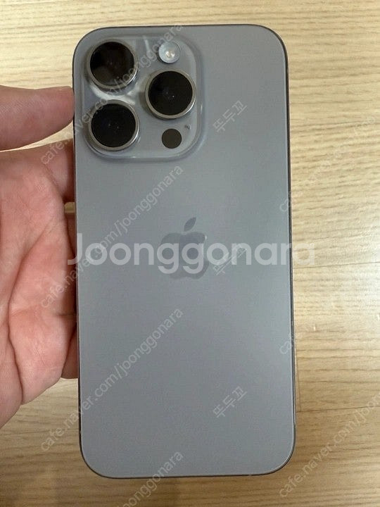 아이폰 15 Pro 128기가 네츄럴티타늄 팝니다--2
