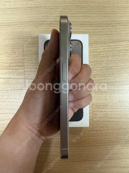 아이폰 15 Pro 128기가 네츄럴티타늄 팝니다--3