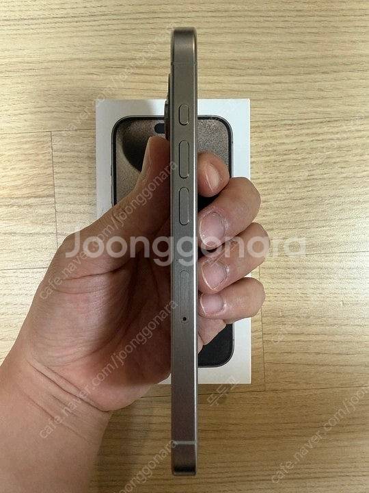아이폰 15 Pro 128기가 네츄럴티타늄 팝니다--4