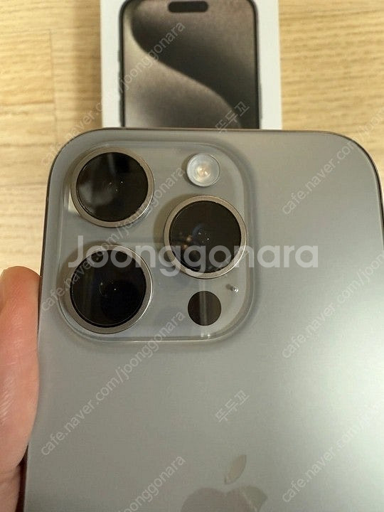 아이폰 15 Pro 128기가 네츄럴티타늄 팝니다--9