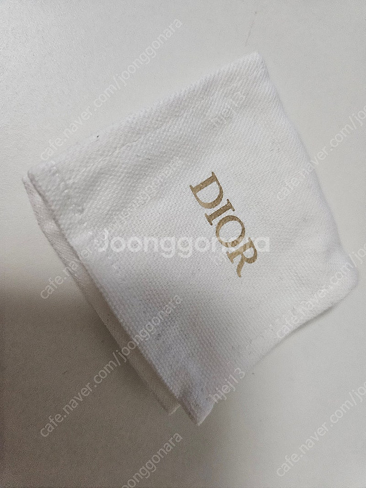 디올 petit CD 펄 이어링--2