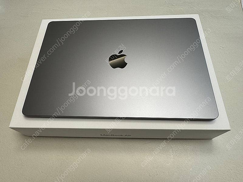 맥북에어 M3 15인치 16GB / 512GB 스페이스...--0