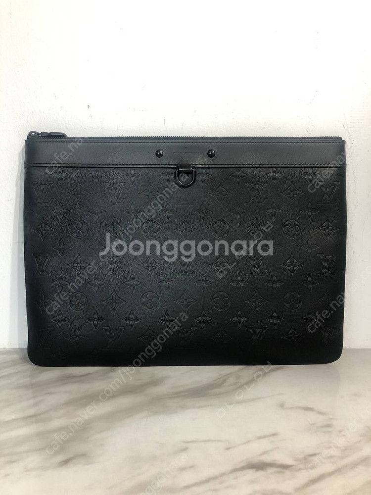 루이비통 디스커버리 포쉐트 클러치 M62903--1
