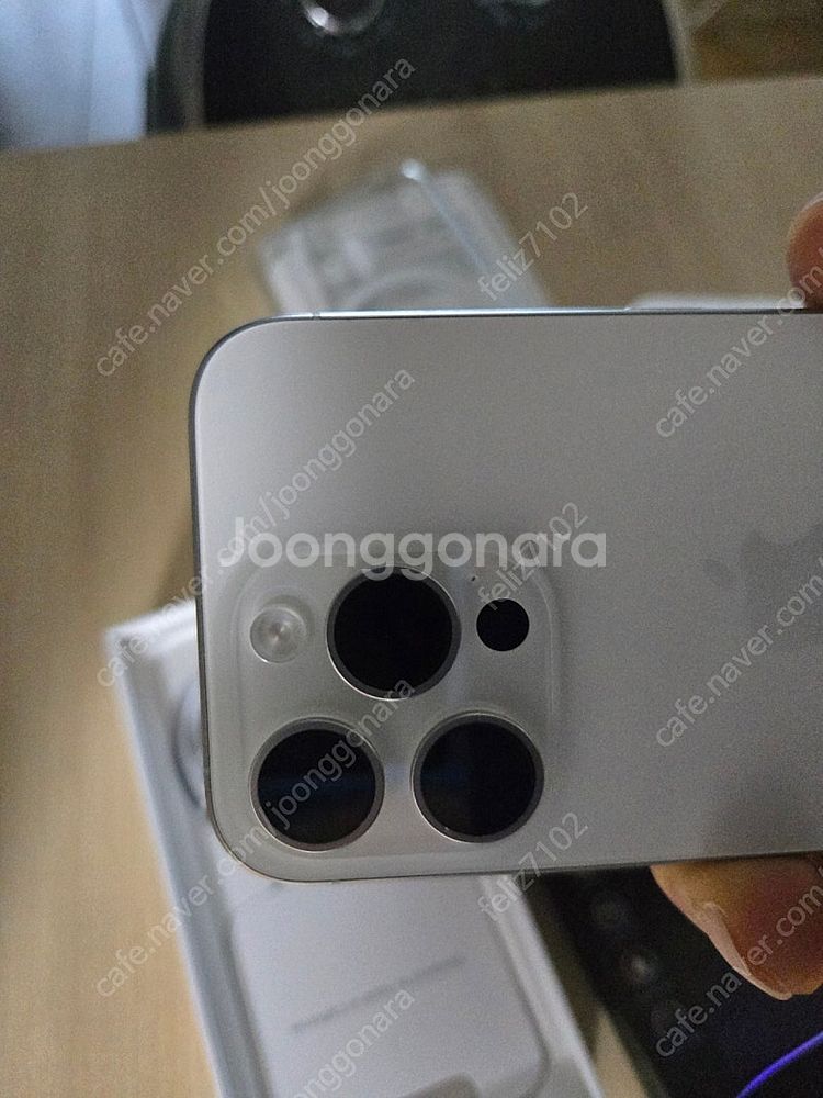 아이폰 15 PRO 256 화이트--5