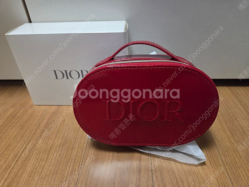 [미사용 새제품 무료배송] 디올 레드 에나멜 파우치--0