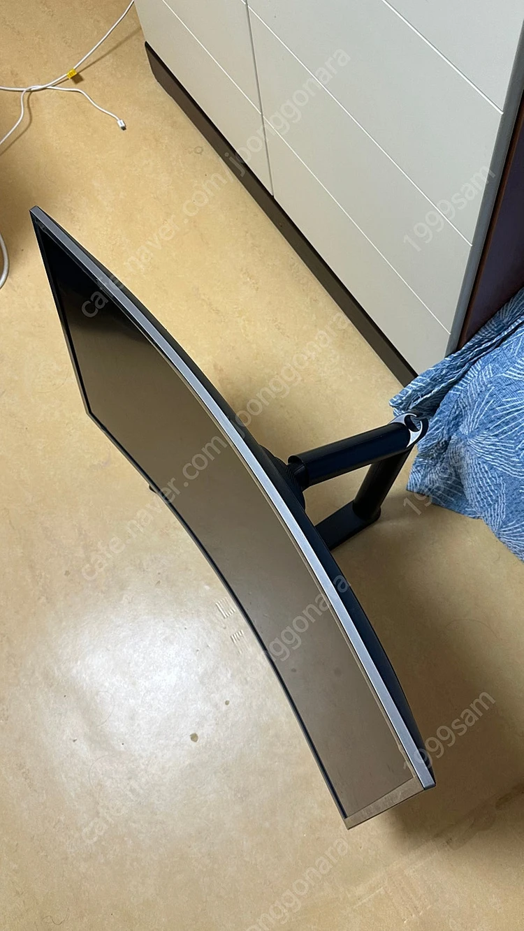 삼성 커브드 모니터 32인치 이미지