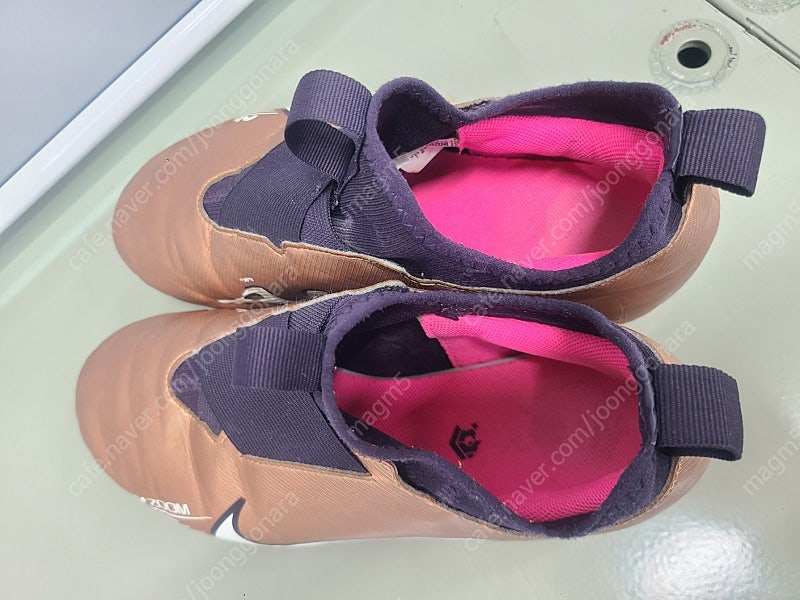 나이키 주니어 줌머큐리얼 아카데미 베이퍼15 240MM팝니다.--6