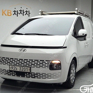 22년식 [현대]스타리아 2WD 디젤 카고 3인승 모던 (3인승) 전액할부최대72개월저신용할부카드현금고품질