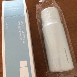 투썸플레이스 투썸데일리보온병 355ml (화이트)