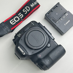 캐논 5d mark3 오막삼 , 1dx mark3 왕덱삼 , 사무엘 35.4L , 구계륵 24-70L , 430EX3-RT , 70-200 새형아백통 , 오이만두 , 600ex3
