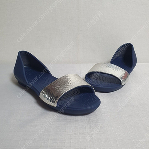 0 무료배송 230mm 크록스 엠벨리쉬드 도르세이 샌들 네이비 실버