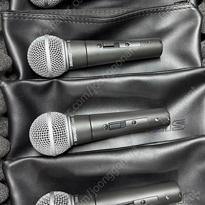 Shure sm58 슈어 유선마이크(스위치) 2개남음