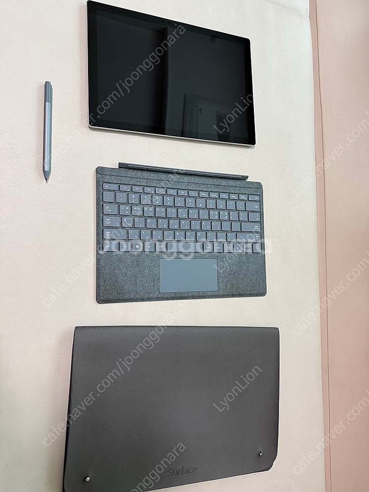 Microsoft 서피스 프로 7 및 관련 악세사리--2