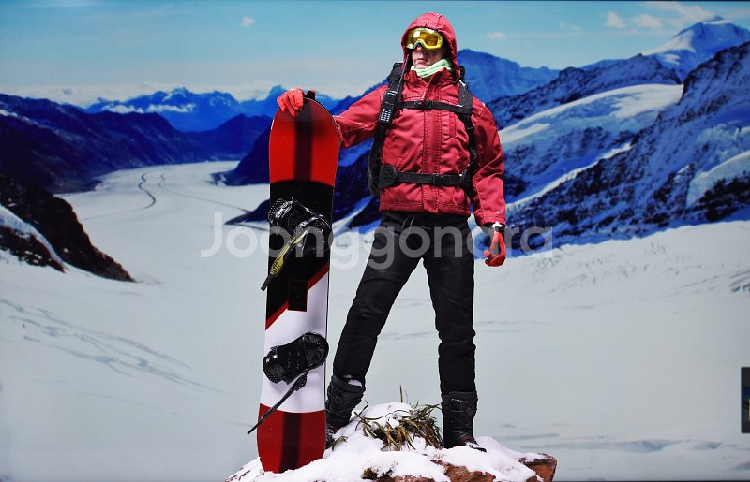 익스트림 스키어 12인치 피규어(핫토이x)--1