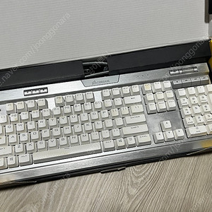 커세어 K70 RGB MK.2 SE 키보드 팝니다