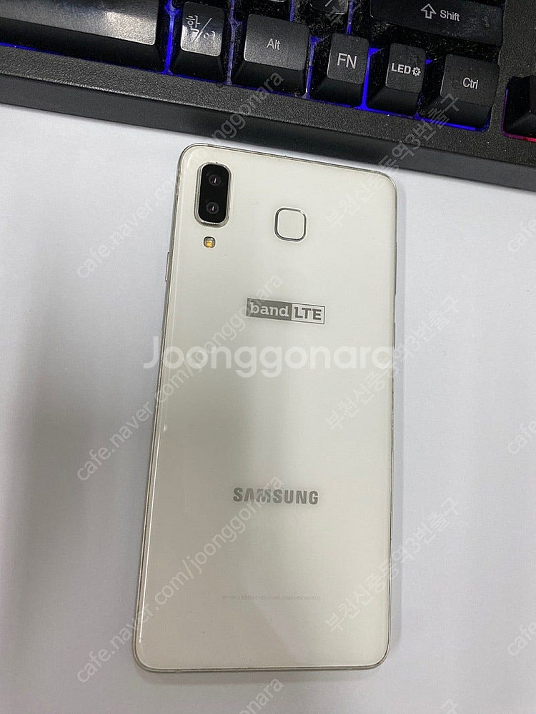 203289 SK 갤럭시A8스타 화이트 외관깔끔 64G...--0