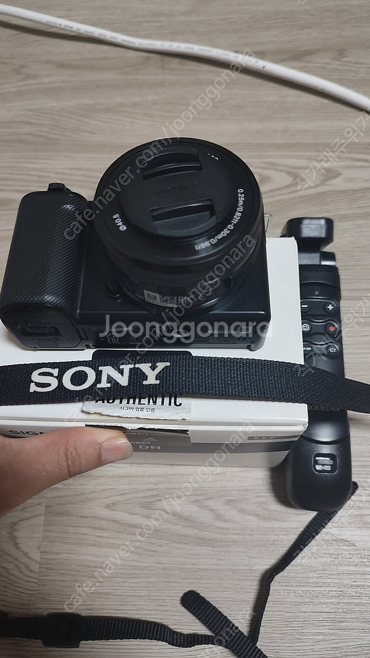 sony zv-e10 +번들렌즈+슈팅그립+윈드스크린 블...--2