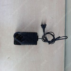보쉬 스킬 AL 1411DV 충전기