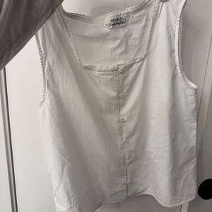 얼바닉30 urbanic30 Vines Blouse