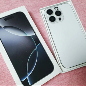 아이폰16 화이트 티타늄128gb