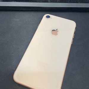 아이폰8 골드 64GB 상태좋은 중고12만팝니다.