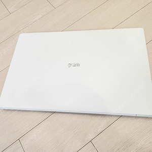 LG그램 엘지 LG 노트북 코어i5-8세대 15.6인치화이트 15Z990-VP50ML