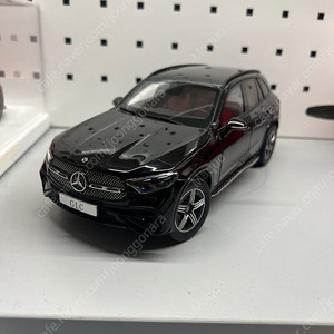 iscale 1:18 벤츠 glc 다이캐스트 모형