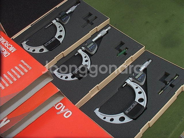 ,Mitutoyo MDC5MX Micrometer 29...--4