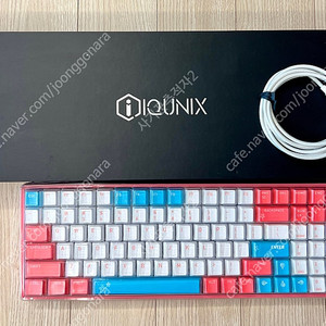 IQUNIX F96 저소음 적축 키보드 팝니다.