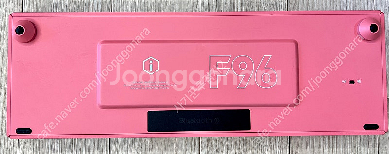IQUNIX F96 저소음 적축 키보드 팝니다.--4