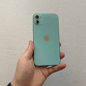 아이폰11 그린 64GB 배터리89% 상태좋은 중고24만 팝니다