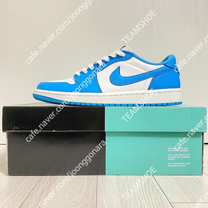 나이키 에어조던 1 로우 SB UNC US9(270mm)
