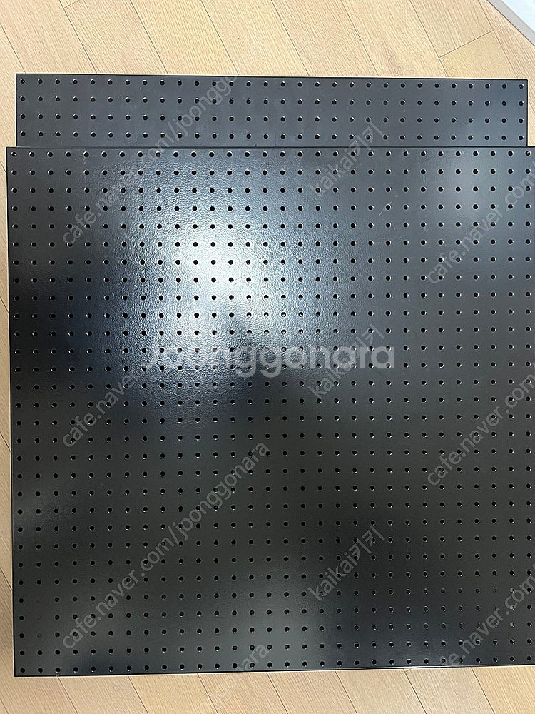 타공판 600*600 2개+악세사리29개+클램프형 브라켓 4개 팝니다--0