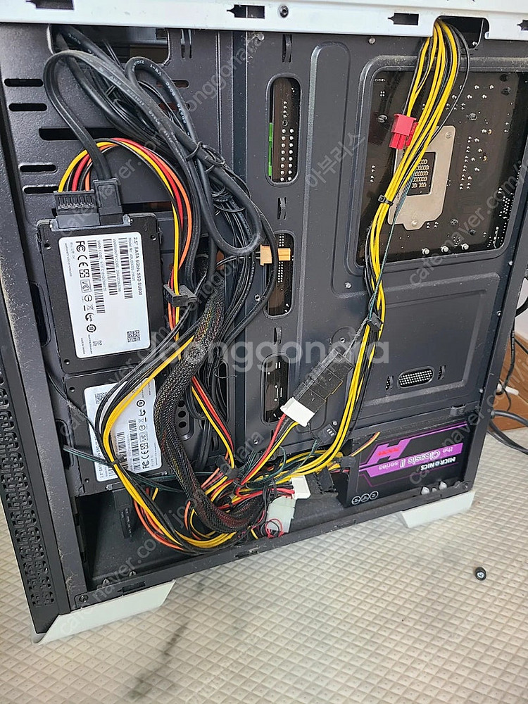 컴퓨터 i7 본체와 모니터--6