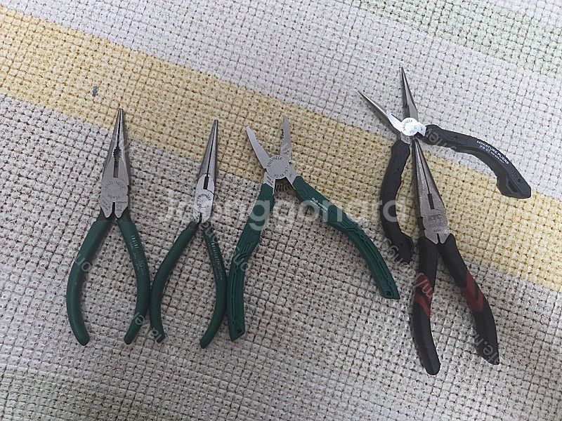 각종수공구 펜치 니퍼 롱노우즈 스트리퍼 팝니다.--1