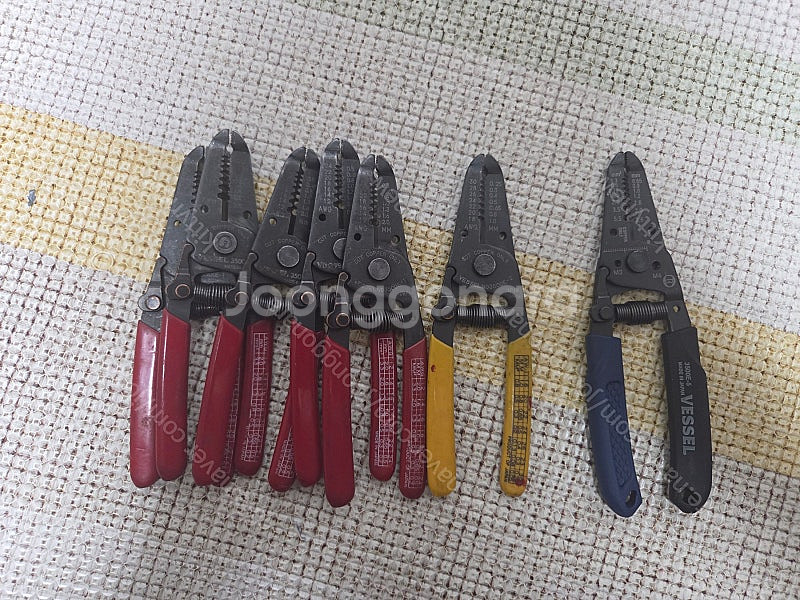 각종수공구 펜치 니퍼 롱노우즈 스트리퍼 팝니다.--3