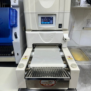 럭키엔지니어링 김밥 기계