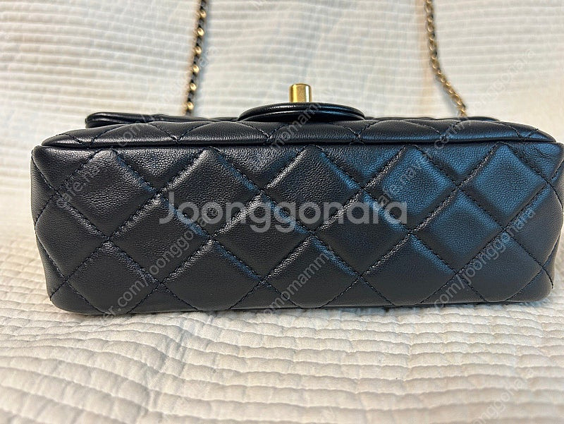 샤넬 뉴미니 골든볼--3