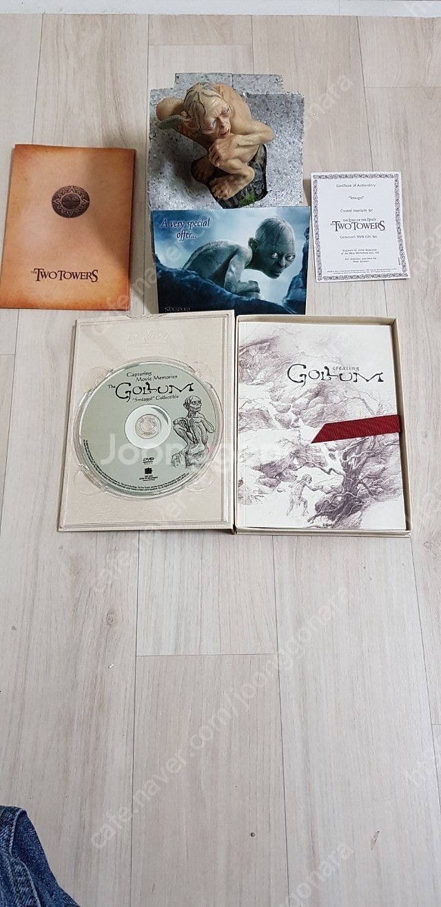 반지의제왕 두개의탑 DVD 골롬 피규어 셋트(개봉양품)--3