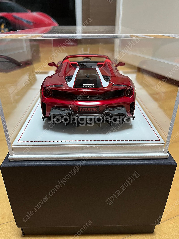 1:18 / D&G / 페라리 488 피스타 / 메탈릭...--3