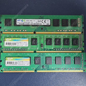 데스크탑용 메모리 램 DDR3 8GB 3개 개당8천 팝니다.