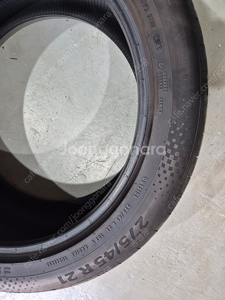 275/45r21 컨티넨탈중고타이어 팝니다--2