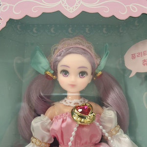 아이오와 꼬미마녀 라라인형