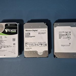 [판매]시게이트 ,도시바 14TB 14테라 EXOS MG07 SATA HDD 판매합니다.