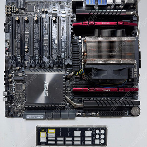인텔 i7-6950x + 아수스 X99-E WS + 지스킬 32GB