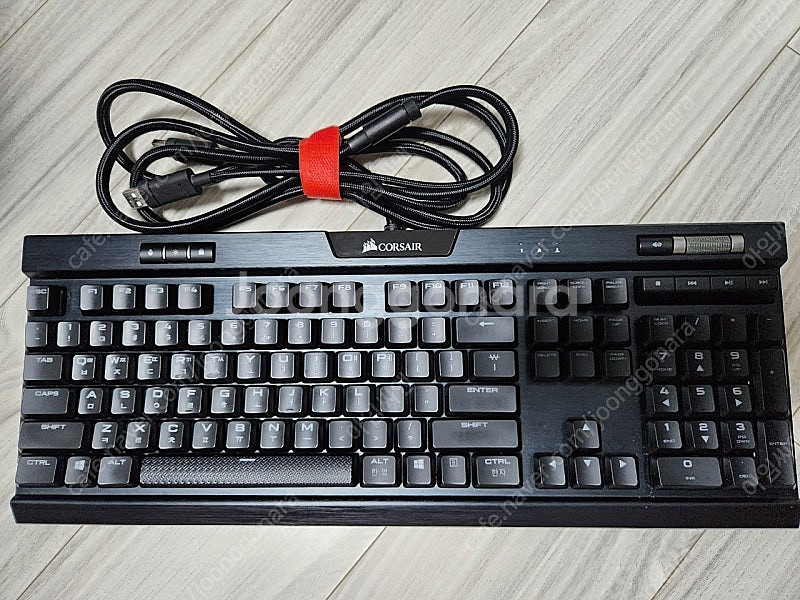 커세어 K70 RGB MK.2 LOW PROFILE 적...--1