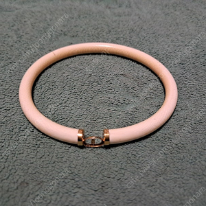코끼리 상아로 만든 14K 금팔찌
